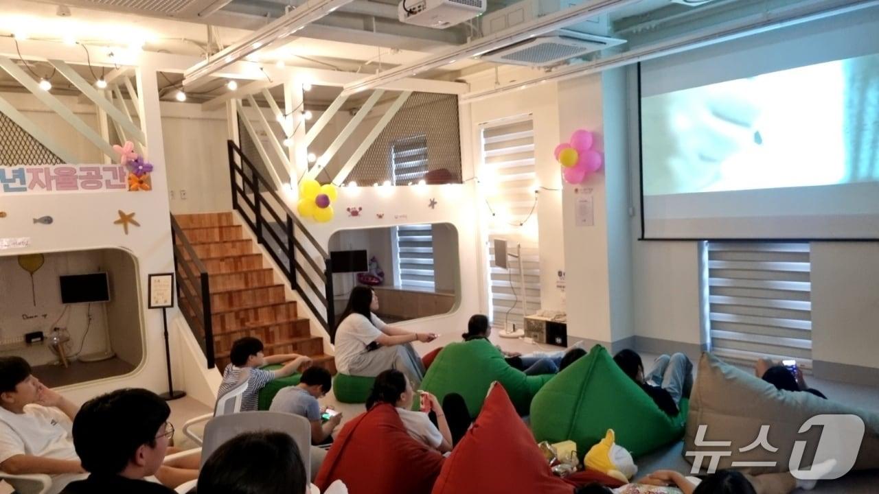 본문 이미지 - 광주 남구 진월동 청소년 자율공간 따숲의 모습.&#40;광주 남구 제공&#41; 2025.8.8