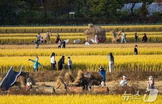 본문 이미지 -  제천 의림지 농경문화예술제.(자료사진)/뉴스1