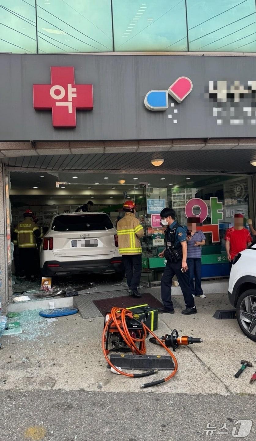 본문 이미지 - 사고 현장. &#40;경기도소방재난본부 제공. 재판매 및 DB 금지&#41; 2025.8.8/뉴스1