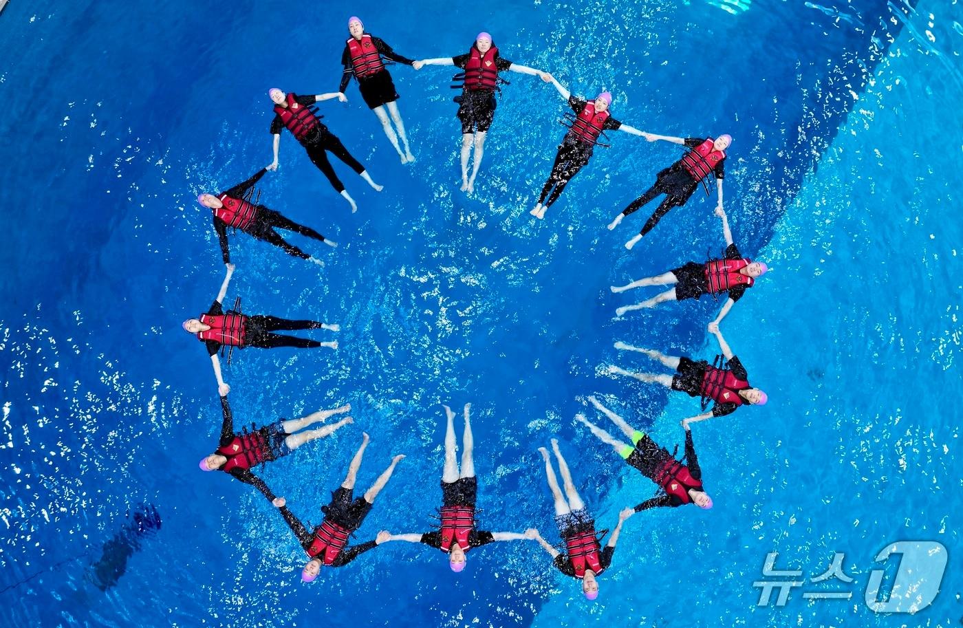 생존수영 훈련&#40;해양경찰청 제공.재판매 및 DB금지&#41;