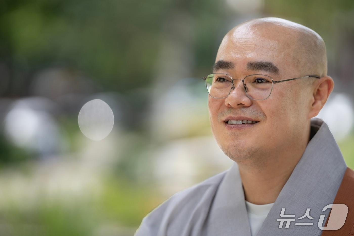 대한불교조계종 총무원 기획실장 묘장 스님이 &#39;인연 아닌 사람은 있어도 인연 없는 사람은 없다&#39;를 출간했다.