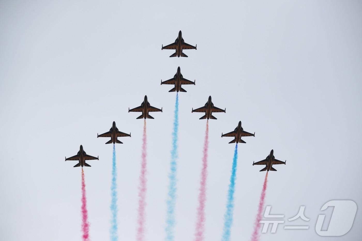 제2회 광산뮤직ON페스티벌에서 곡예쇼 선보이는 블랙이글스. (광주 광산구 제공. 재판매 및 DB 금지) 