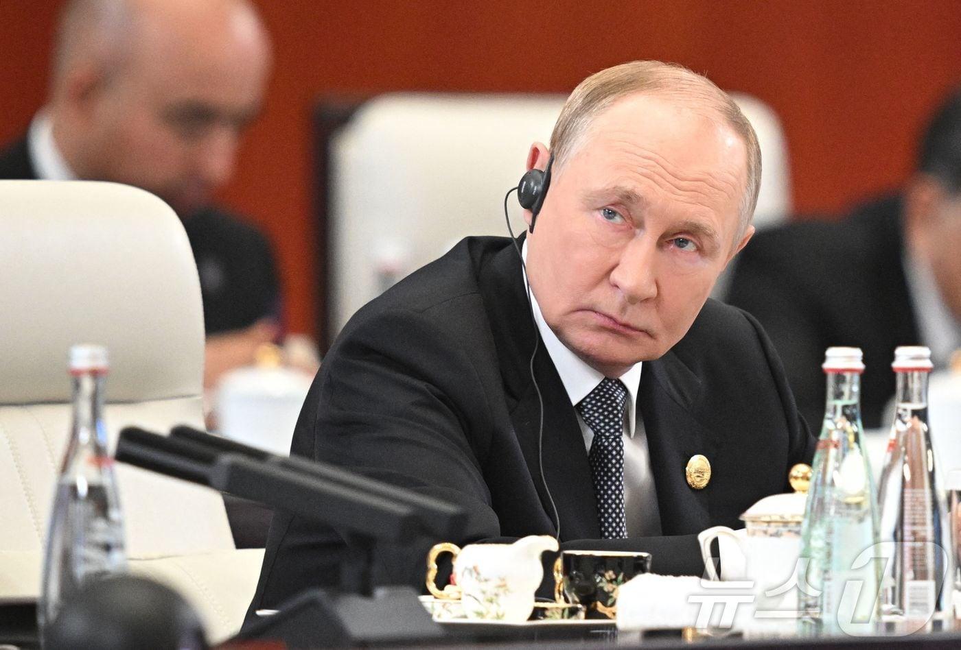 1일 블라디미르 푸틴 러시아 대통령이 톈진에서 열린 상하이협력기구(SCO) 정상회의에 참석한 모습. 사진은 러시아 국영 통신 스푸트니크 제공. 2025.09.01 ⓒ AFP=뉴스1 ⓒ News1 김지완 기자