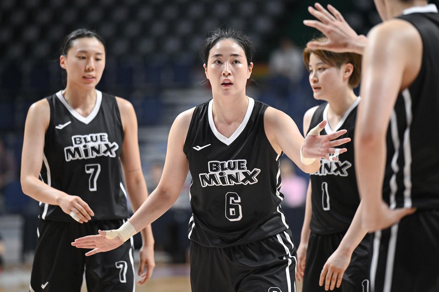 용인 삼성생명 선수들. &#40;WKBL 제공&#41;