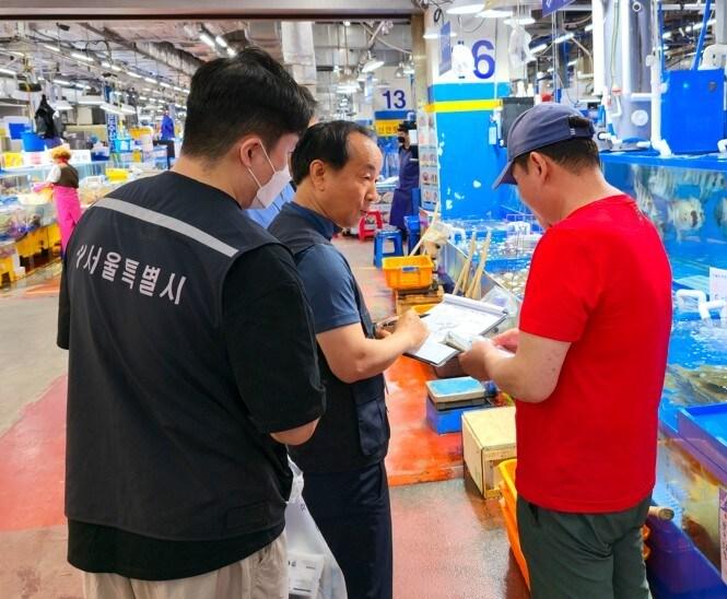 본문 이미지 - 추석 대비 점검&#40;서울시 제공&#41;