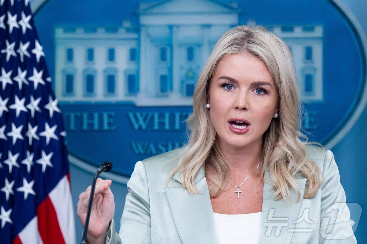 캐롤라인 레빗 백악관 대변인이 9일(현지시간) 미국 워싱턴DC 백악관에서 연 언론 브리핑에서 발언하고 있다. 2025.09.09. ⓒ AFP=뉴스1 ⓒ News1 류정민 특파원