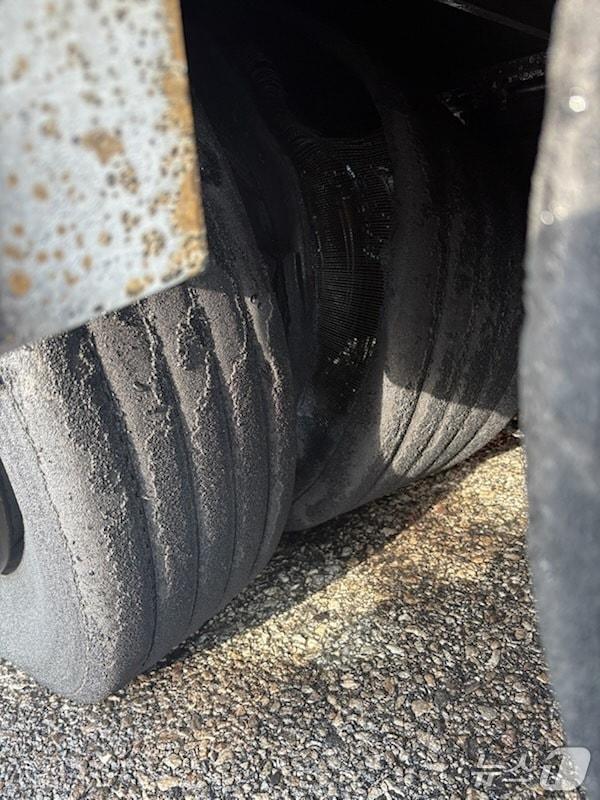 본문 이미지 -  홍성 갈산면 트레일러 화재 현장. (홍성소방서 제공, 재판매 및 DB금지) / 뉴스1