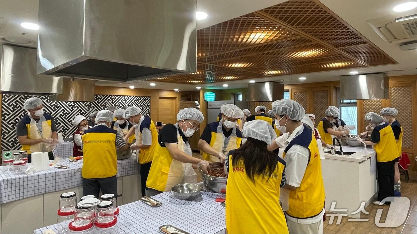 봉사활동 사진 (중기중앙회 제공)