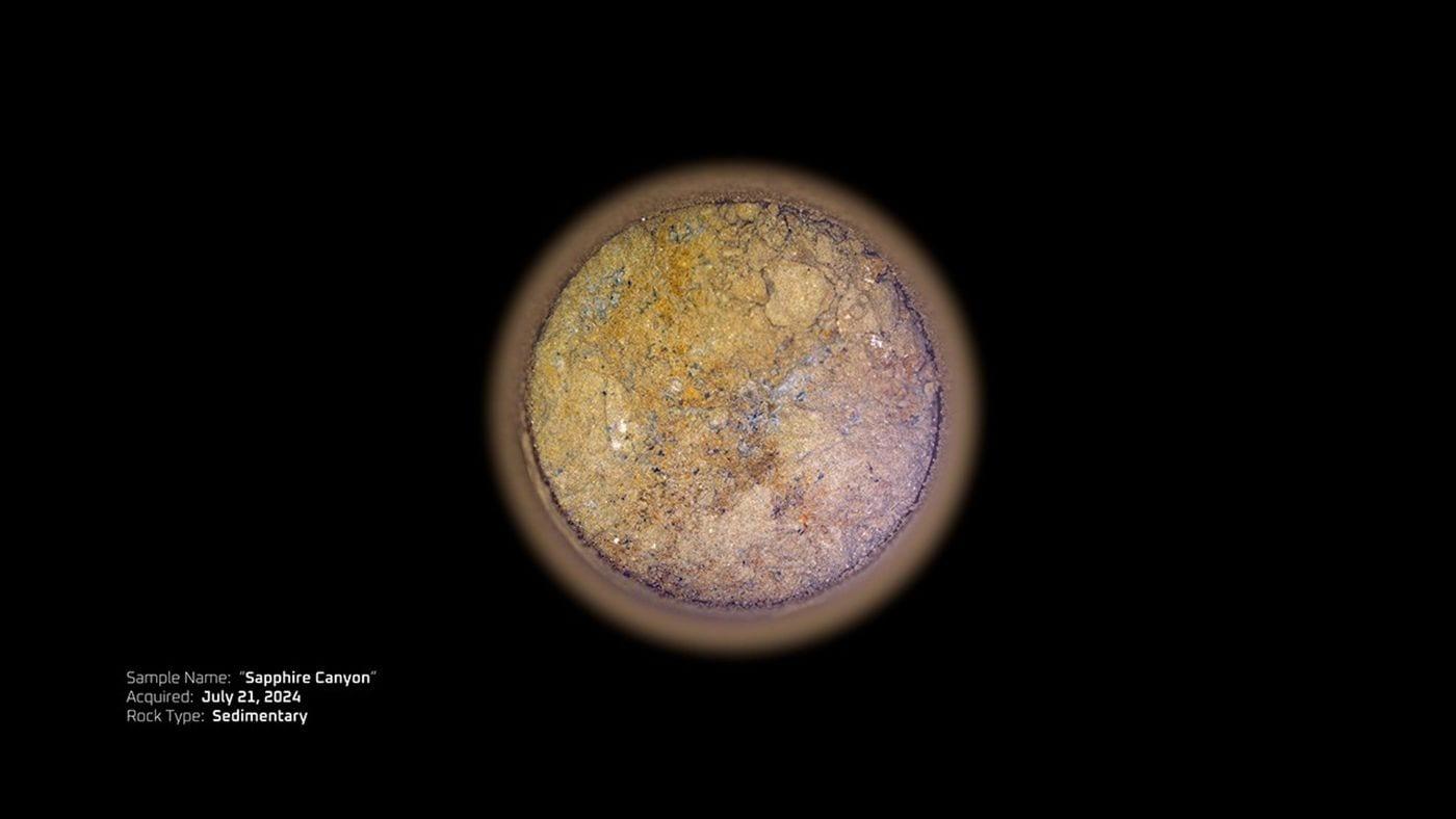 미 항공우주국(NASA)이 화성에서 채취한 암석 샘플 '사파이어 캐니언'(Sapphire Canyon)의 모습. <사진=NASA>