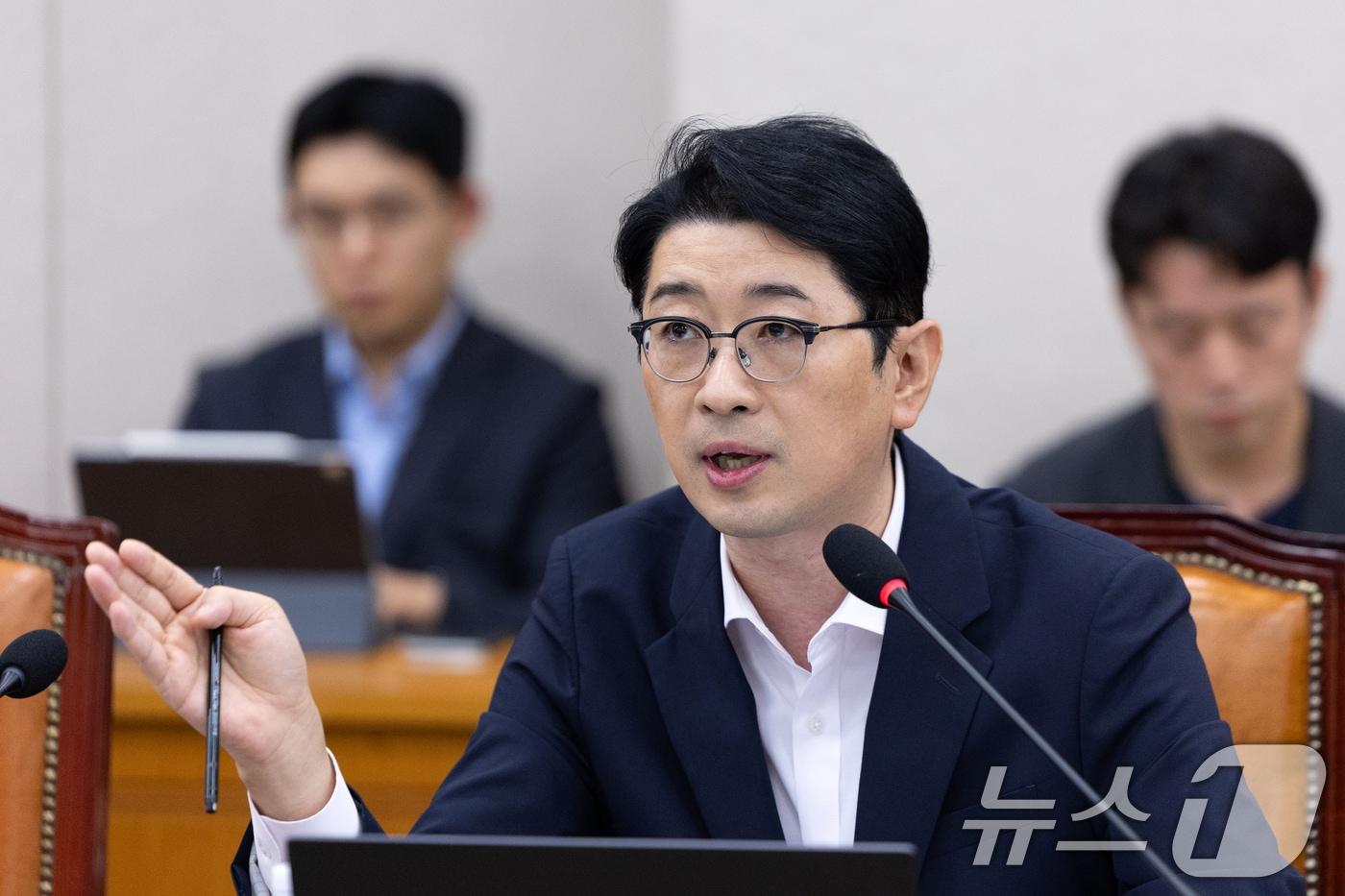 10일 서울 여의도 국회에서 열린 제429회국회&#40;정기회&#41; 법제사법위원회 제3차 전체회의에서 주진우 국민의힘 의원이 발언하고 있다. 2025.9.10/뉴스1 ⓒ News1 이승배 기자