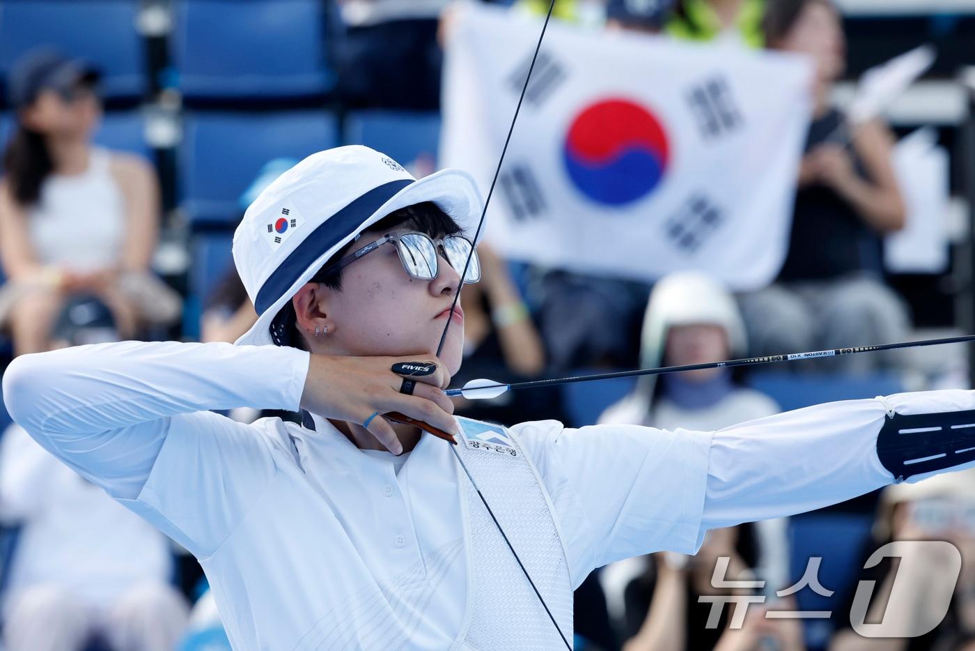 10일 오후 광주 동구 5·18민주광장에서 열린 2025 세계양궁선수권대회 리커브 여자 단체전 동메달 결정전에서 안산이 화살을 쏘고 있다. 2025.9.10/뉴스1 ⓒ News1 김태성 기자