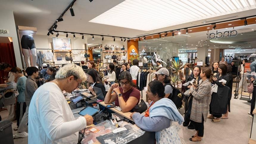 본문 이미지 - 서구권 국가에 진출한 안다르 매장 모습.&#40;안다르제공&#41;