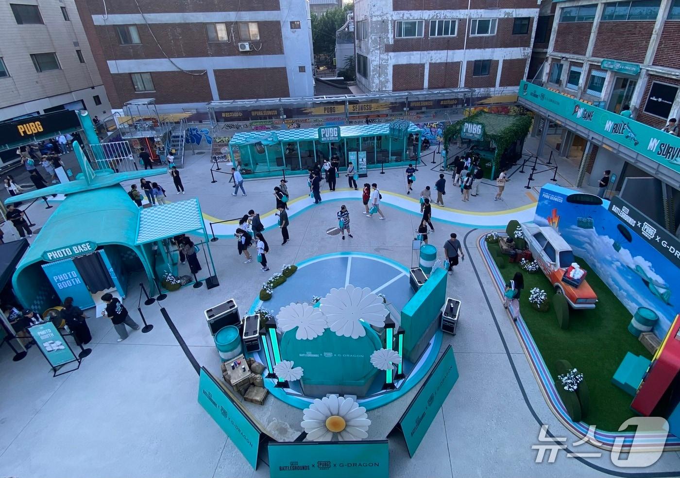 크래프톤이 11일 서울 성동구의 복합문화공간 '펍지(PUBG) 성수'에서 'PUBG: 배틀그라운드'와 지드래곤의 협업 체험 행사를 열었다. 2025.09.11. ⓒ 뉴스1 신은빈 기자