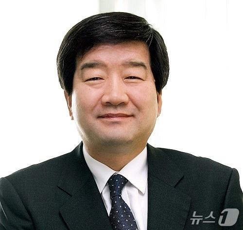 본문 이미지 - 최평규 SNT그룹 회장(SNT다이내믹스 제공. 재판매 및 DB금지)