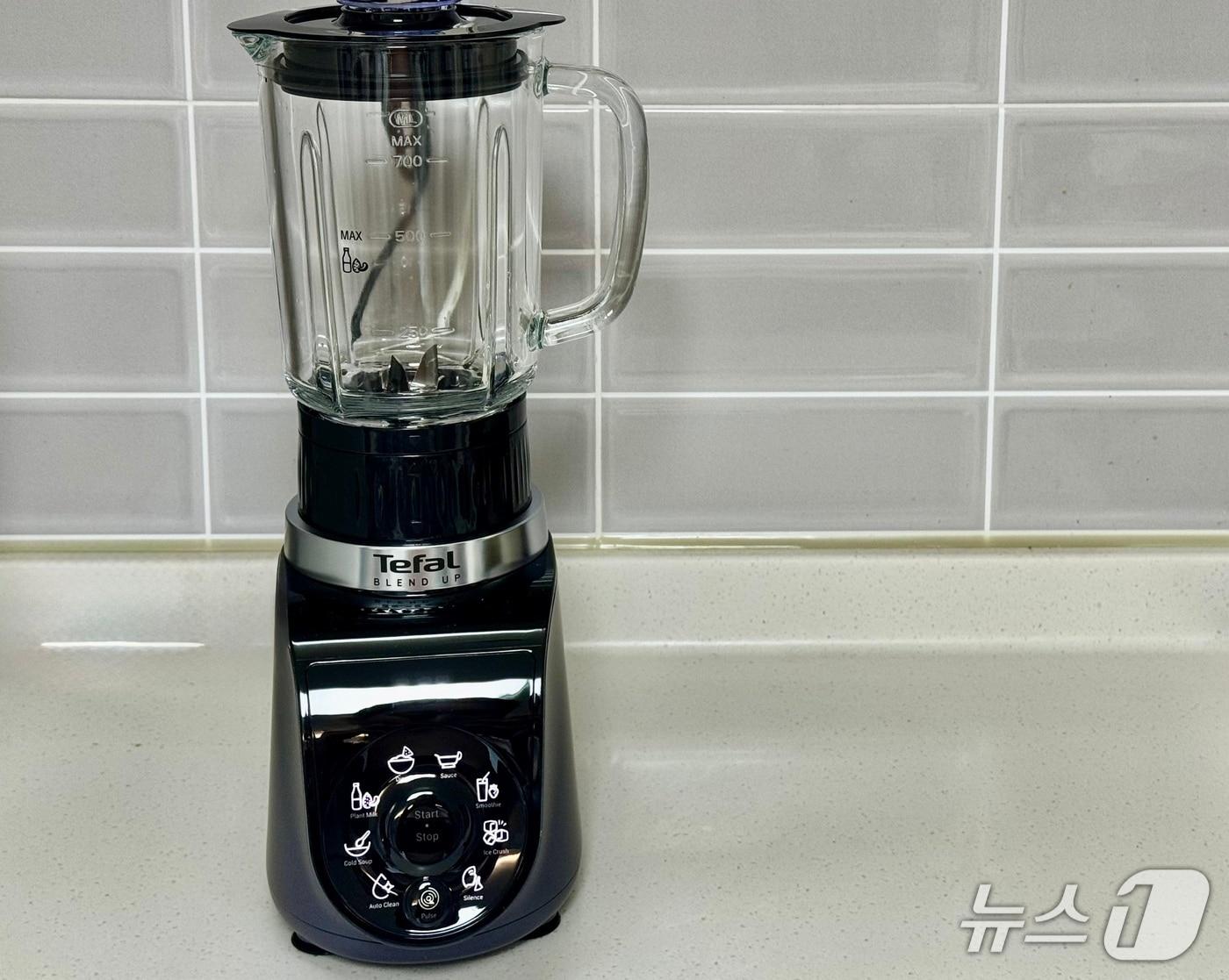 본문 이미지 - 테팔의 슬림핏 초고속 블렌더 &#39;블렌드업&#39; 제품 ⓒ News1 이민주 기자