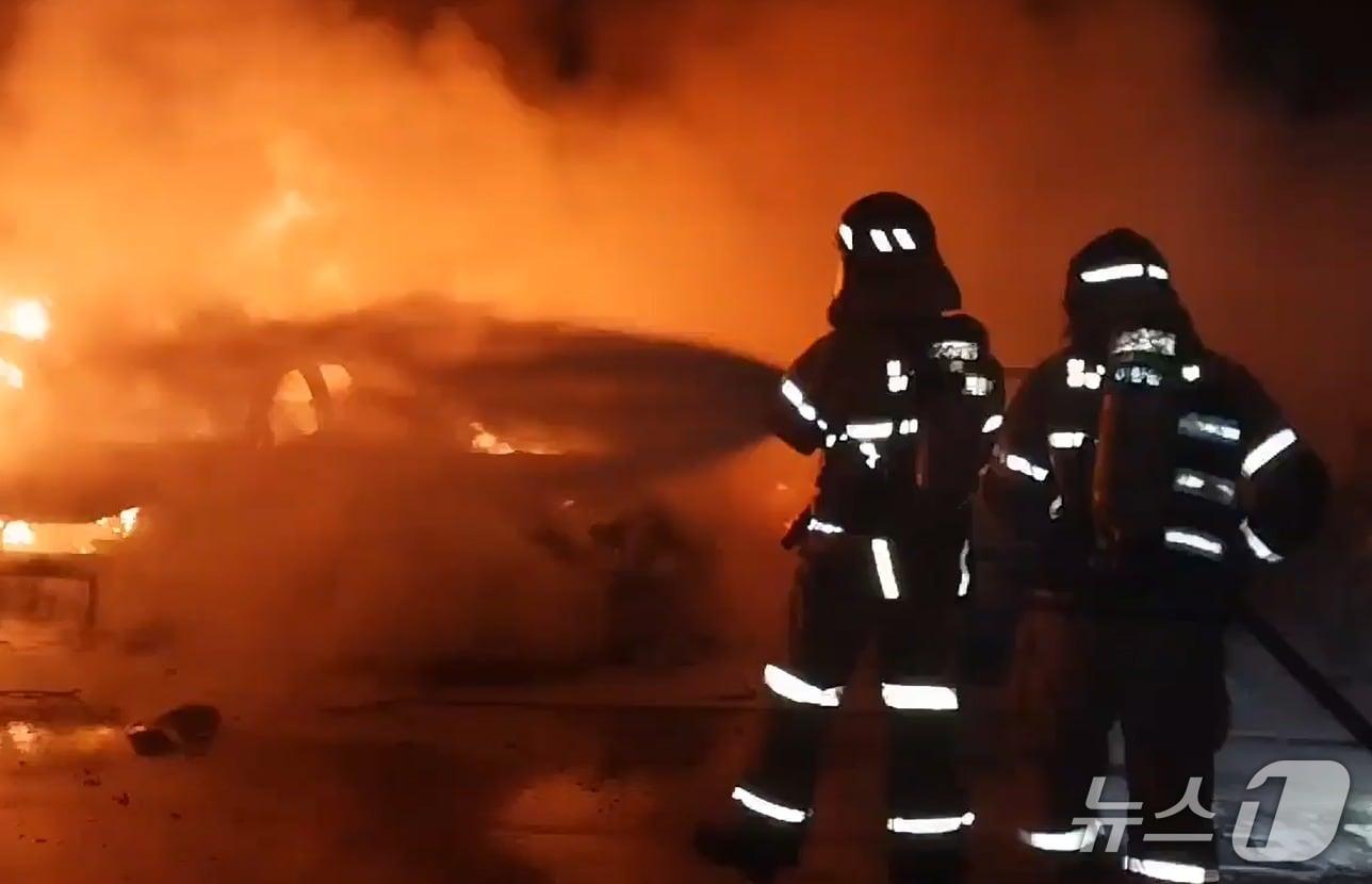본문 이미지 - 화재현장&#40;인천소방본부 제공.재판매 및 DB금지&#41;