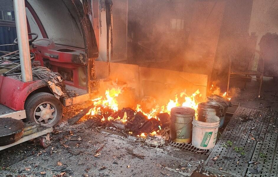 본문 이미지 - 옥천읍 리튬이온배터리 추정 화재. (옥천소방서 제공. 재판매 및 DB금지)