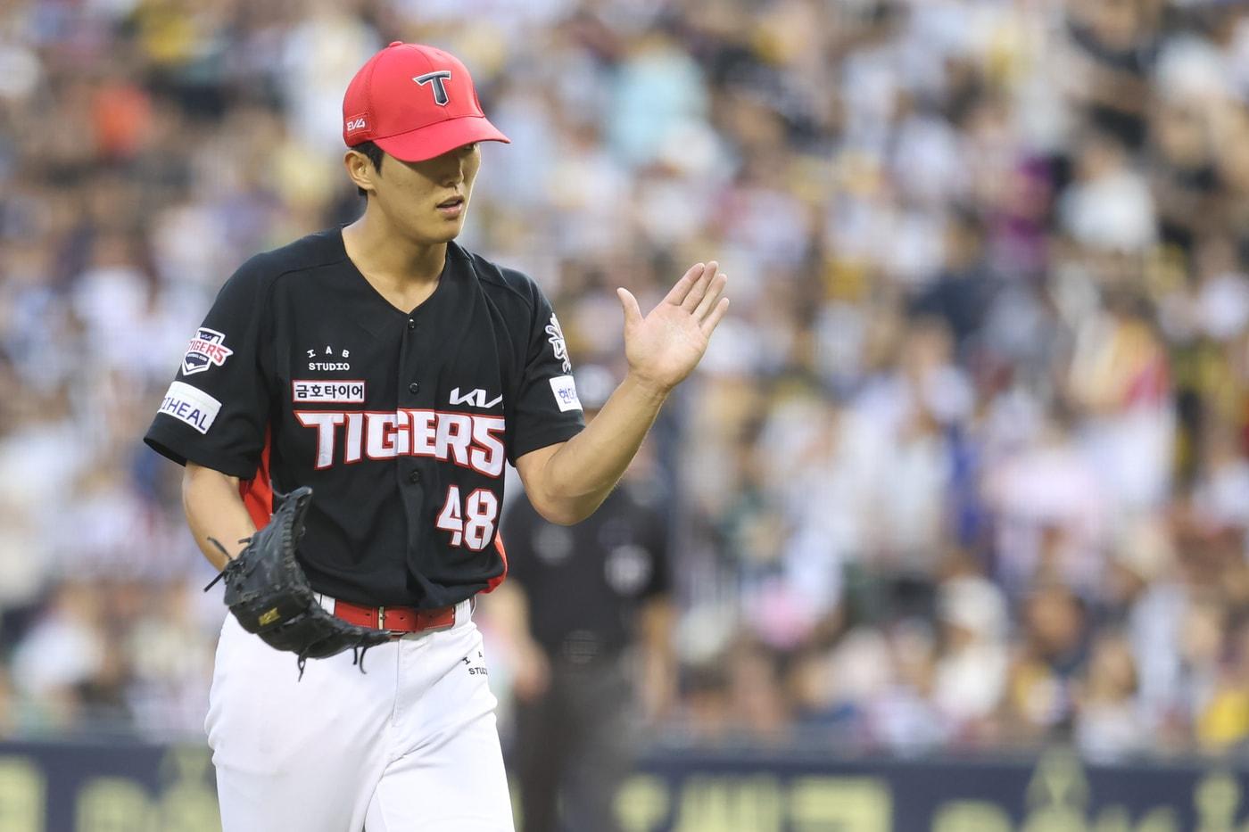 KIA 타이거즈 투수 이의리가 13일 열린 KBO리그 잠실 LG 트윈스전에서 역투를 펼쳤다. &#40;KIA 타이거즈 제공&#41;