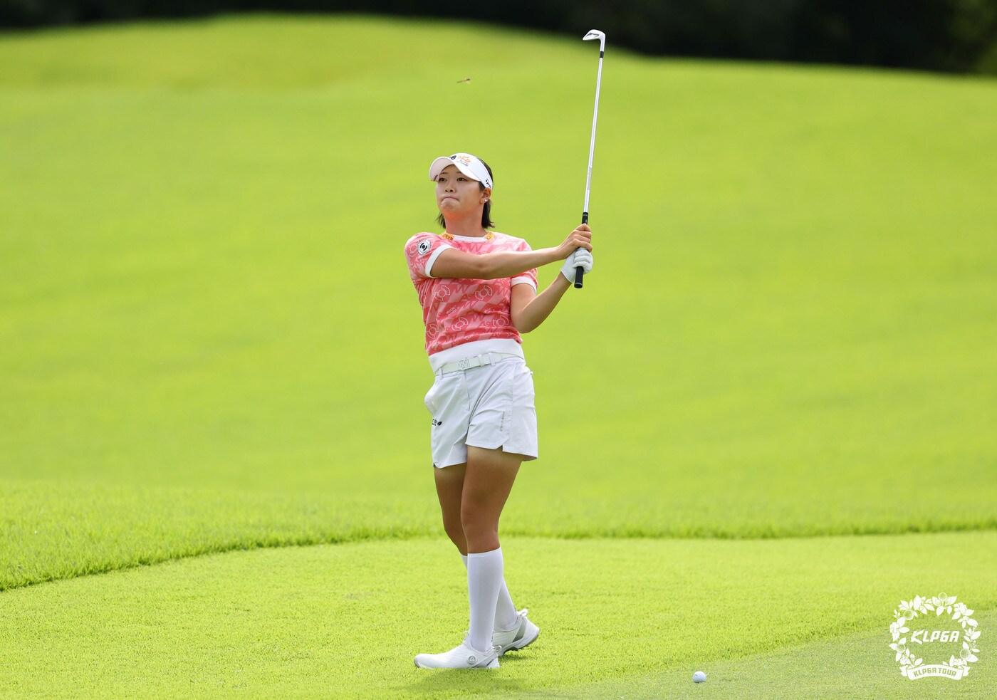 KLPGA 투어 시즌 3승을 달성한 방신실. &#40;KLPGA 제공&#41;