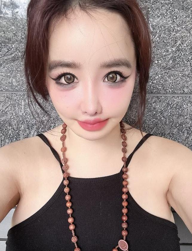 본문 이미지 - 사진=박봄 인스타그램