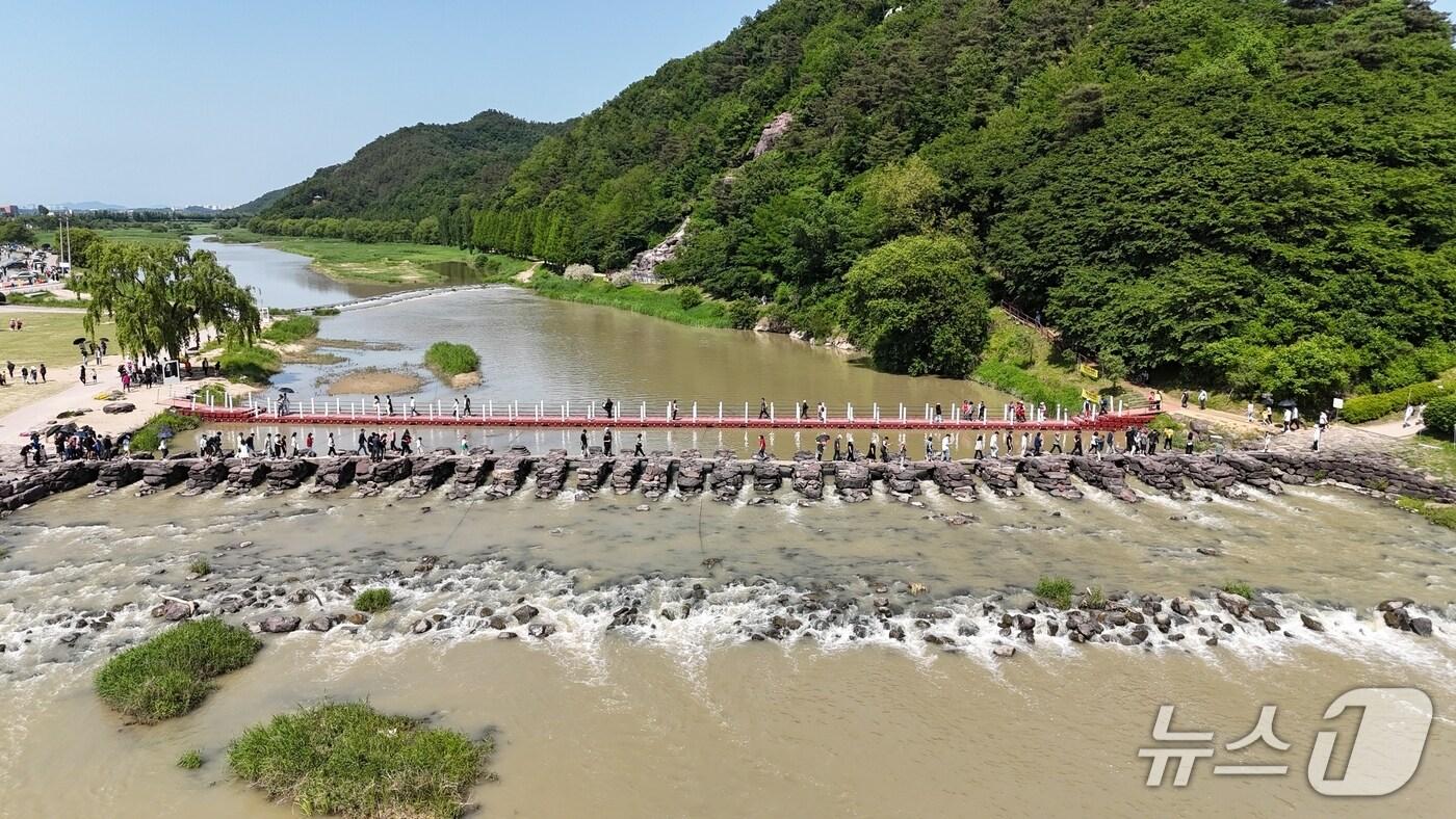 충북 진천 농다리 전경/뉴스1