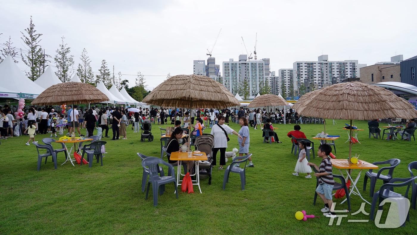 지난 13일 석림근린공원에서 열린 제4회 청년의 날 행사 모습(서산시 제공. 재판매 및 DB금지)2025.9.15/뉴스1