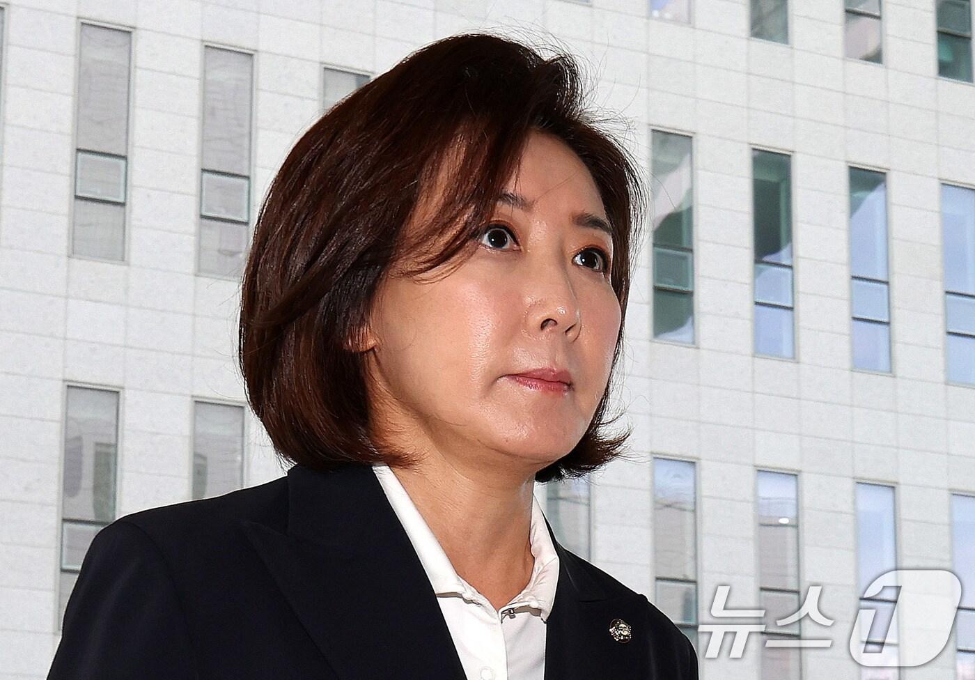 나경원 국민의힘 의원이 15일 서울 양천구 남부지법에서 열린 '지난 2019년 벌어진 국회 패스트트랙(신속처리안건) 충돌 사건' 1심 결심 공판에 출석하고 있다. 2025.9.15/뉴스1 ⓒ News1 박지혜 기자