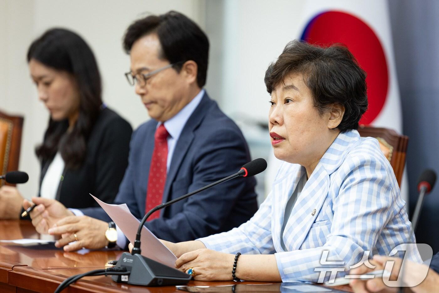 조배숙 국민의힘 사법정의수호 및 독재저지 특별위원회 위원장이 15일 서울 여의도 국회에서 열린 7차 전체회의에서 모두 발언을 하고 있다. 2025.9.15/뉴스1 ⓒ News1 유승관 기자