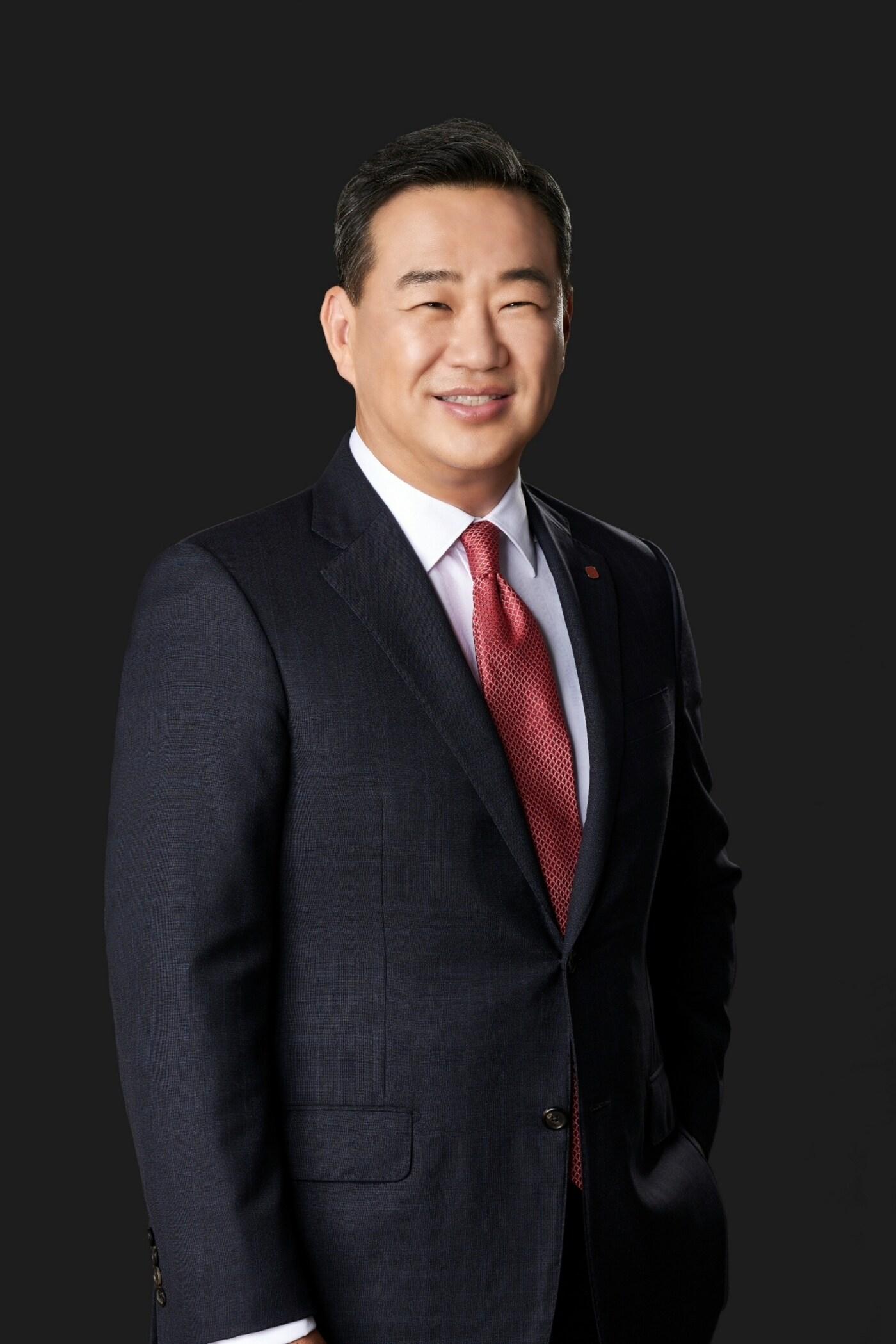 본문 이미지 - 김상현 롯데쇼핑 부회장.&#40;롯데쇼핑 제공&#41;. 