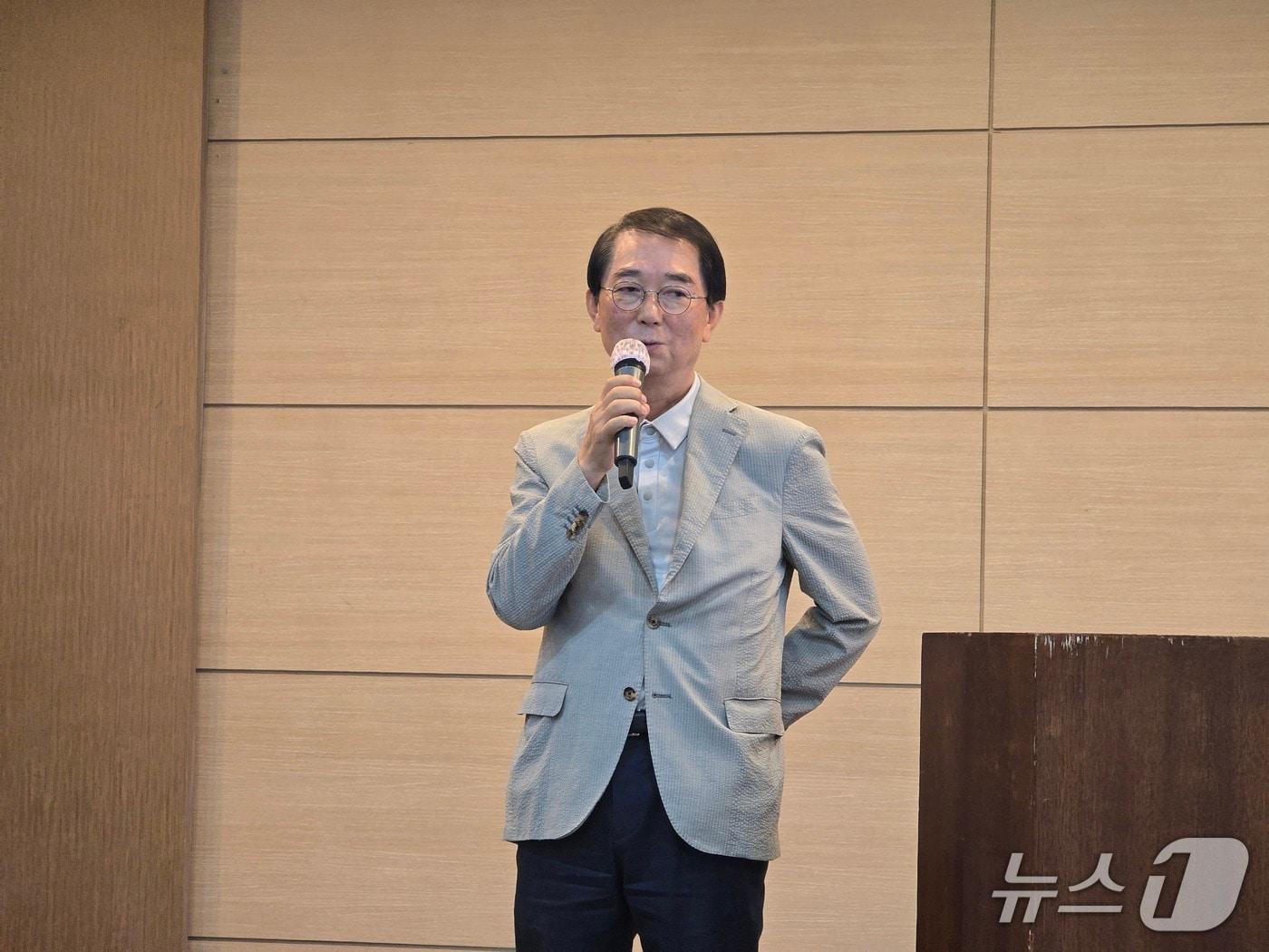 본문 이미지 - 15일 북스리브로의 김용진 대표가 북스리브로 파산 설명회에서 발언하고 있다. ⓒ 뉴스1 김정한 기자