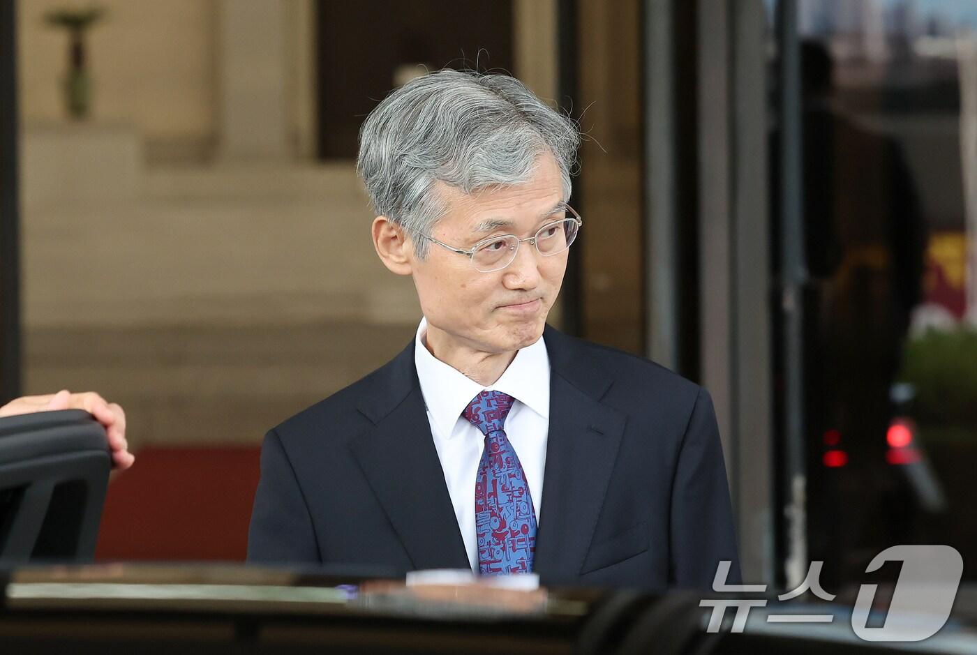 지난 15일 저녁 서울 서초구 대법원에서 조희대 대법원장이 청사를 나서고 있다. 2025.9.15/뉴스1 ⓒ News1 장수영 기자