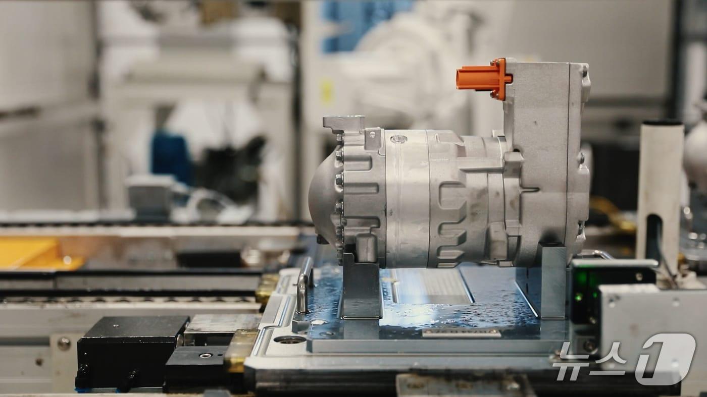 한온시스템 R744 전동컴프레서&#40;한온시스템 제공&#41;