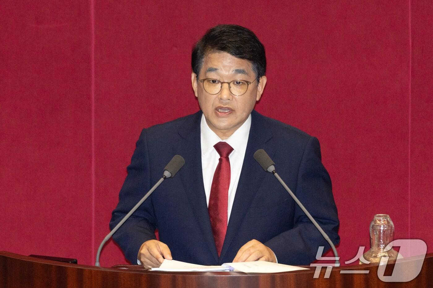 16일 서울 여의도 국회에서 열린 제429회국회&#40;정기회&#41; 제6차 본회의에서 배준영 국민의힘 의원이 외교·통일·안보에 관한 대정부 질문을 하고 있다. 2025.9.16/뉴스1 ⓒ News1 이승배 기자