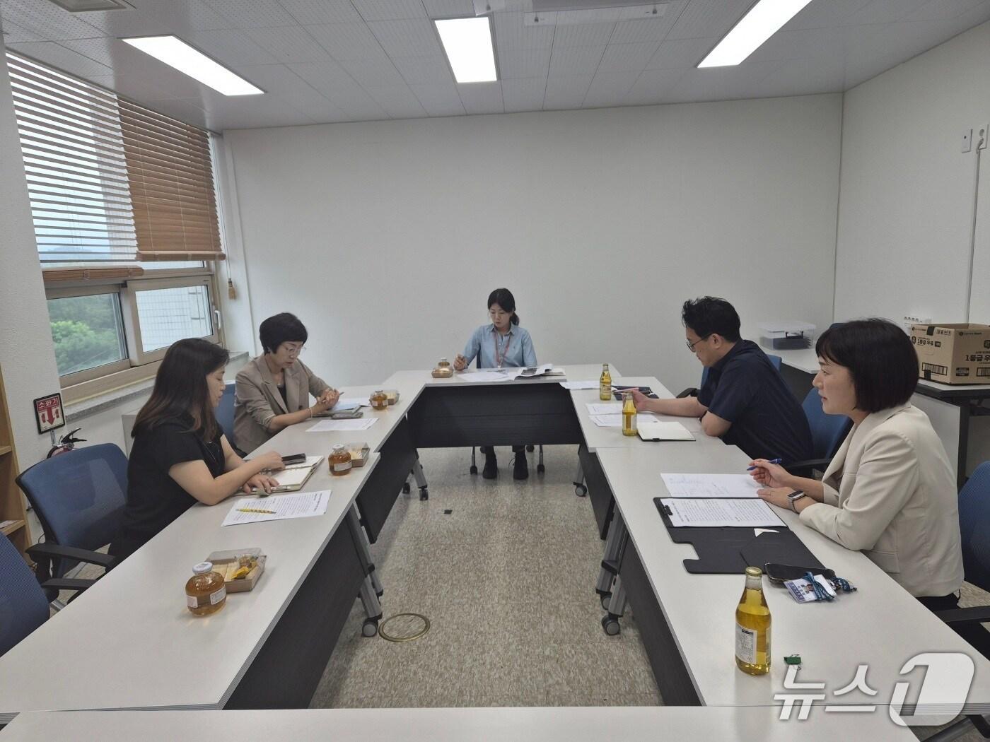 본문 이미지 - 미성년자 약취‧유인 예방 유관기관 간담회.(강원경찰청 제공. 재판매 및 DB금지)/뉴스1