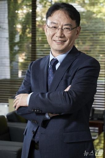 본문 이미지 - 이우종 전 경기아트센터 사장&#40;경기아트센터 제공&#41;ⓒ 뉴스1