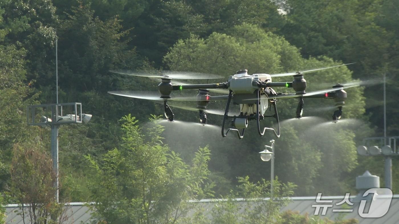 16일 전북 정읍시 정읍체육트레이닝센터에서 &#39;2025년 제2회 전북 청년농 스마트 드론 경진대회&#39;가 개최됐다.&#40;정읍시 제공. 재판매 및 DB금지&#41;/뉴스1