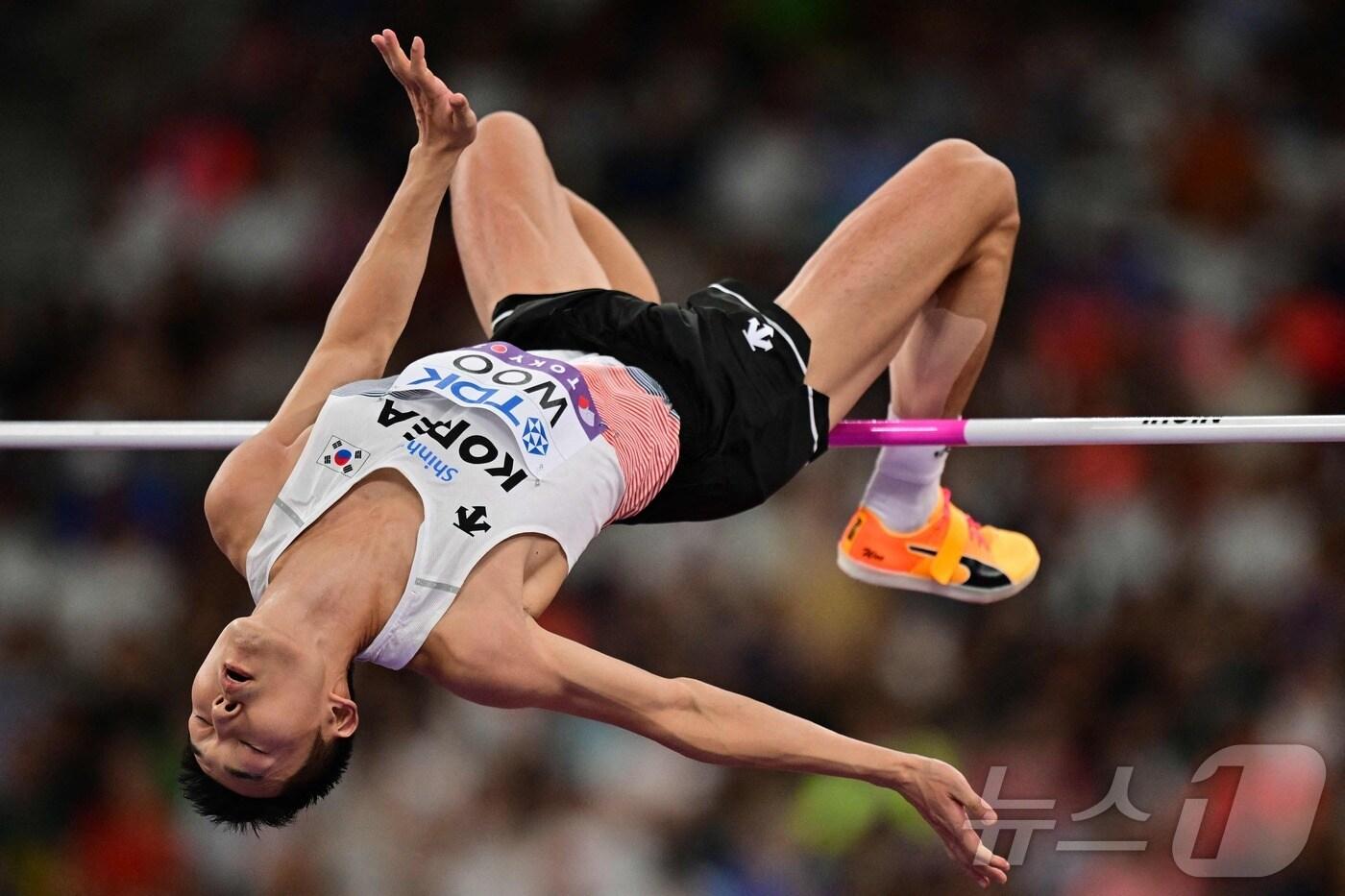 우상혁이 16일 열린 도쿄 세계 육상선수권 높이뛰기에서 은메달을 차지했다. ⓒ AFP=뉴스1