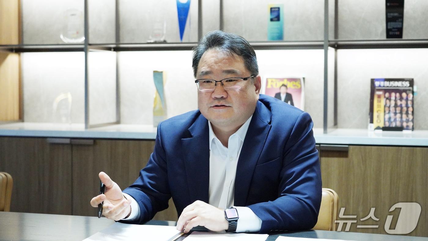 강덕웅 대동 해외사업부문장이 지난 11일 대동 서울사무소에서 인터뷰를 진행하고 있다.(대동 제공)