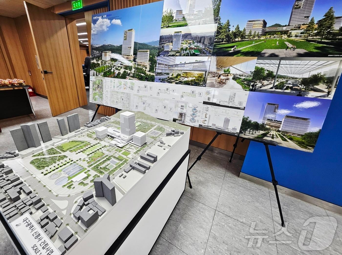 본문 이미지 - 대구시는 17일 시청 신청사 국제설계공모에서 나우동인건축사사무소 컨소시엄이 제출한 '포레스케이프'(FORETscape)를 당선작으로 선정했다고 밝혔다. 사진은 대구시가 이날 오전 공개한 신청사 조감도. 2025.9.17/뉴스1 ⓒ News1 남승렬 기자