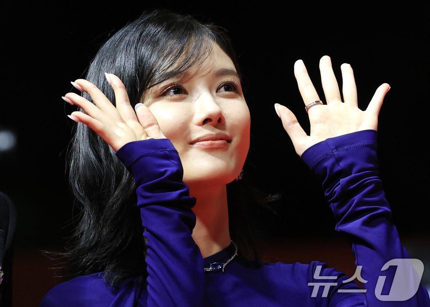 본문 이미지 - 배우 김유정이 성숙한 여인의 향기를 뽐냈다. ⓒ News1 권현진 기자