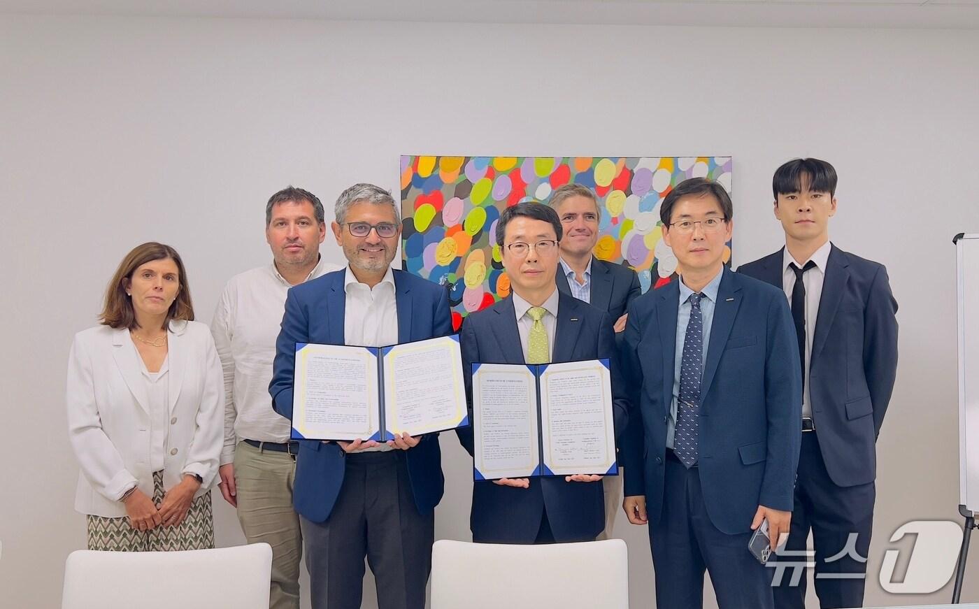 업무협약 체결식 &#40;신보중앙회 제공&#41;