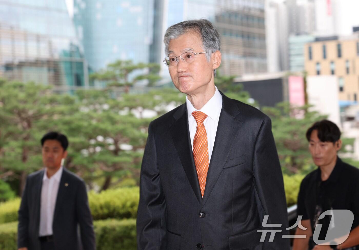 조희대 대법원장이 18일 오전 서울 서초구 대법원 청사로 출근하고 있다. 2025.9.18/뉴스1 ⓒ News1 오대일 기자