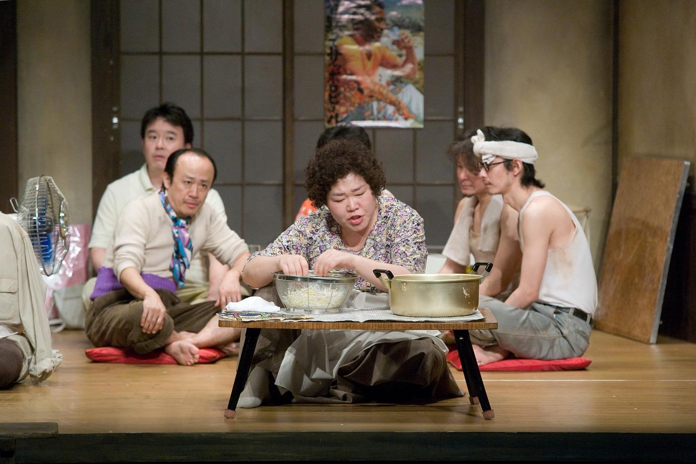 연극 &#39;야끼니꾸 드래곤&#39; 공연 모습&#40;얘술의전당 제공&#41;