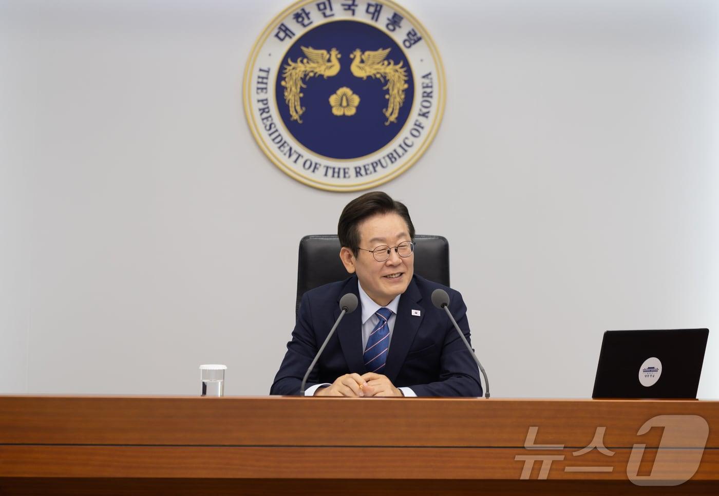 이재명 대통령이 18일 서울 용산 대통령실 청사에서 열린 수석보좌관회의에서 발언을 하고 있다. &#40;대통령실 제공. 재판매 및 DB 금지&#41; 2025.9.18/뉴스1 ⓒ News1 이재명 기자