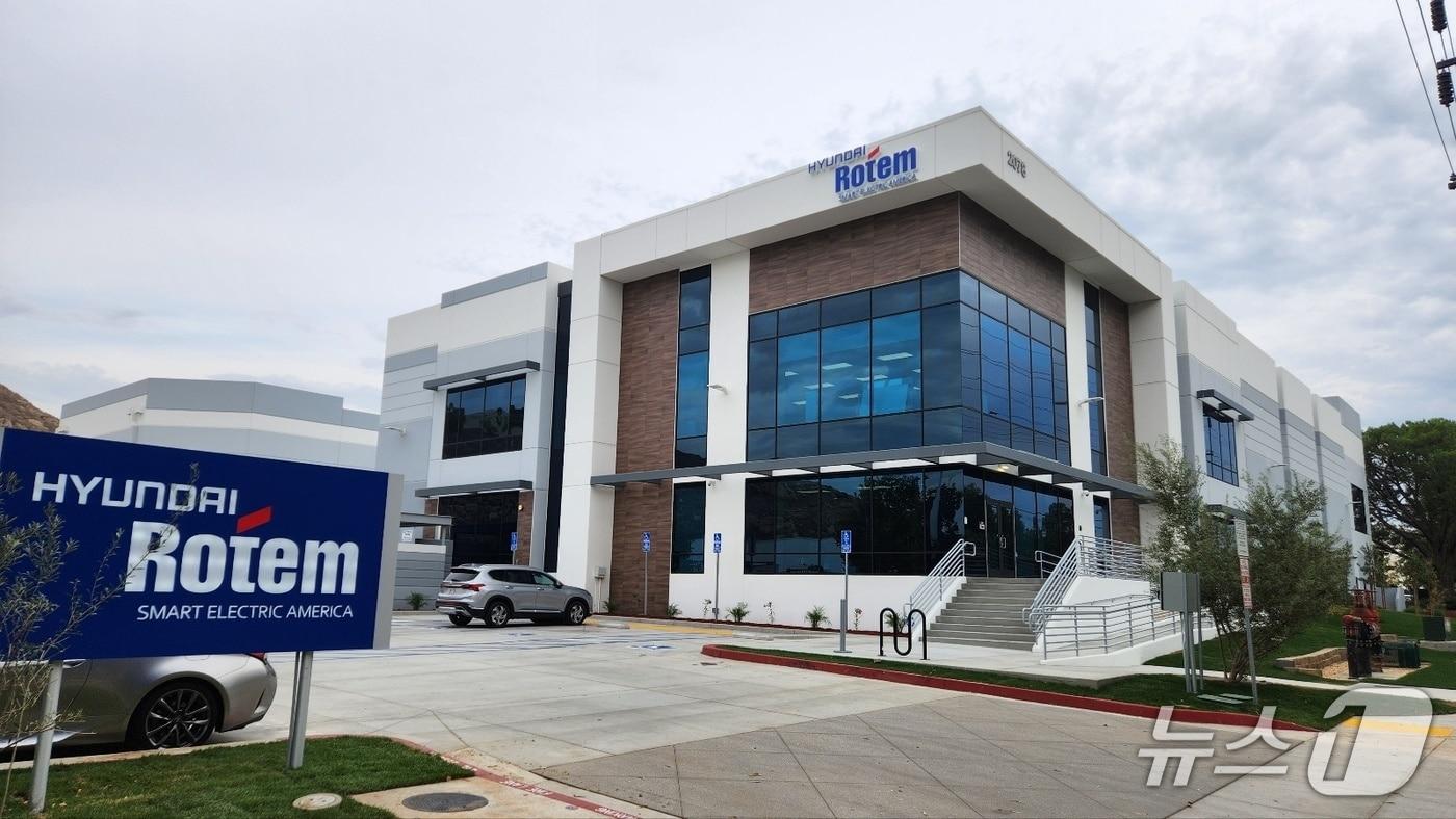 미국 캘리포니아주 리버사이드시에 있는 &#39;현대로템 스마트 일렉트릭 아메리카&#40;HRSEA&#41;&#39; 공장 외부 전경&#40;현대로템 제공&#41;