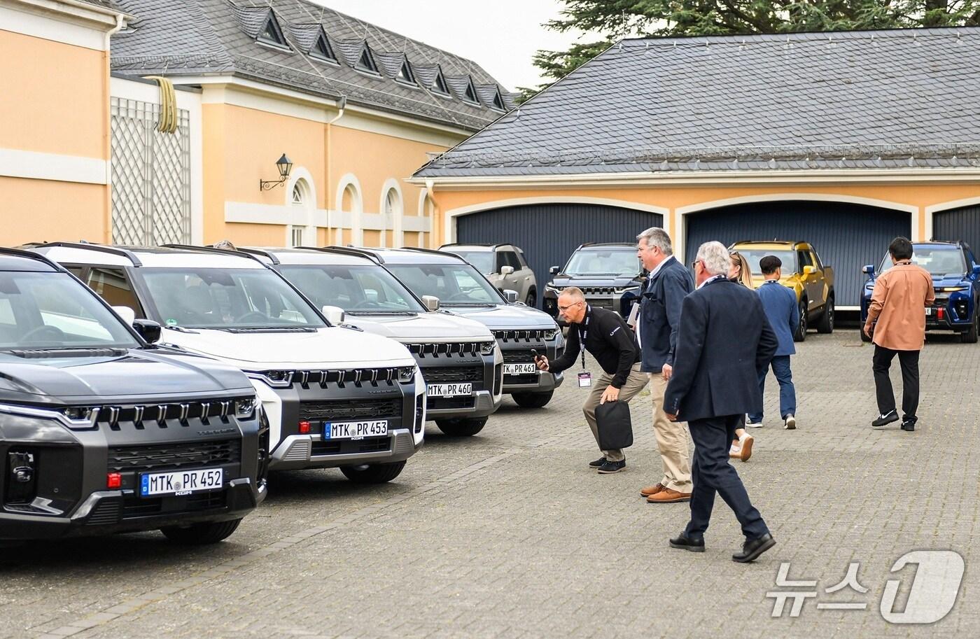 17~18일 독일 노이젠부르크에서 열린 KGM의 무쏘 EV와 토레스 하이브리드 론칭 및 시승 행사. (KGM 제공)