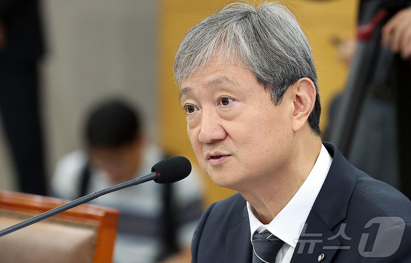 이찬진 금융감독원장이 19일 오전 서울 중구 농협중앙회에서 상호금융중앙회장단 간담회에 참석해 인사말을 하고 있다. 2025.9.19/뉴스1 ⓒ News1 김진환 기자