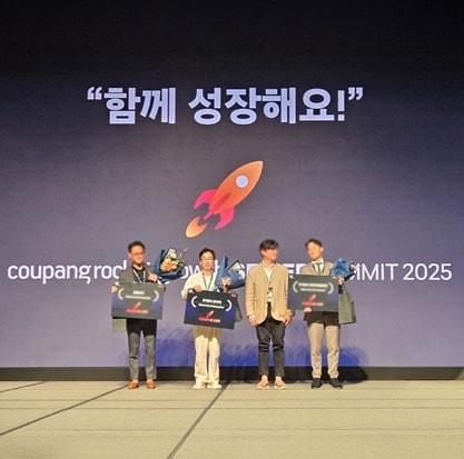 본문 이미지 - 왼쪽 두번째 허민수 대표이사 / 사진=르무통 제공