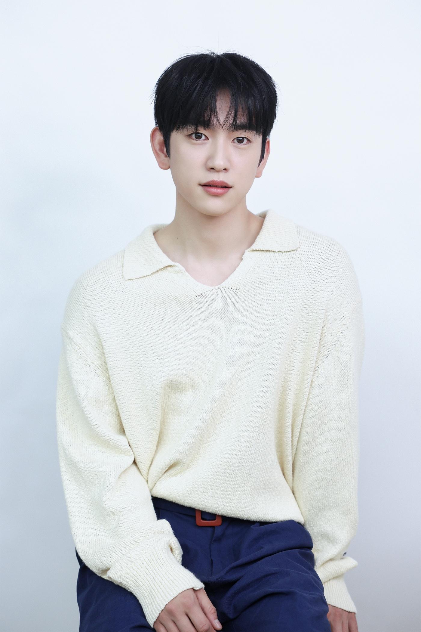 본문 이미지 - 세이브더칠드런 아너스클럽 갓세븐&#40;GOT7&#41; 멤버 겸 배우 박진영 / 사진=BH엔터테인먼트 제공