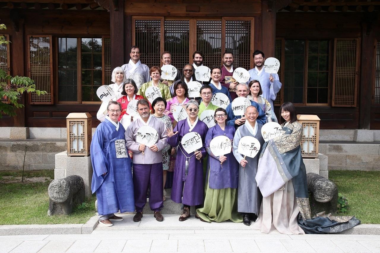 본문 이미지 - 전통미 한복 (CICI, CCF 2016 제공)